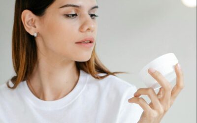 Hacer una limpieza facial antes y después del verano, ventajas y proceso
