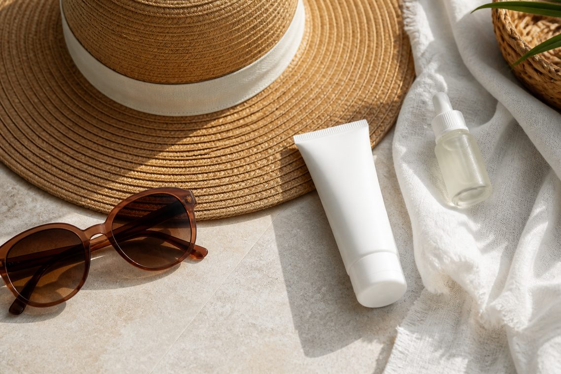 Fotoprotección para prevenir manchas solares y léntigos solares